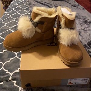 Ugg Gita boot